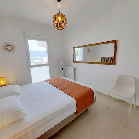Grand Neuf, 2 Chambres, Belles Prestations, Emplacement Ideal